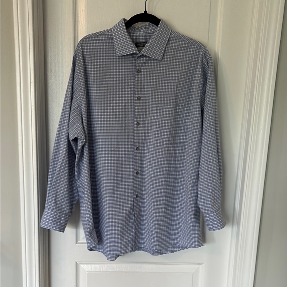 Van Heusen Men's Gray Checkered Button Down Shirt